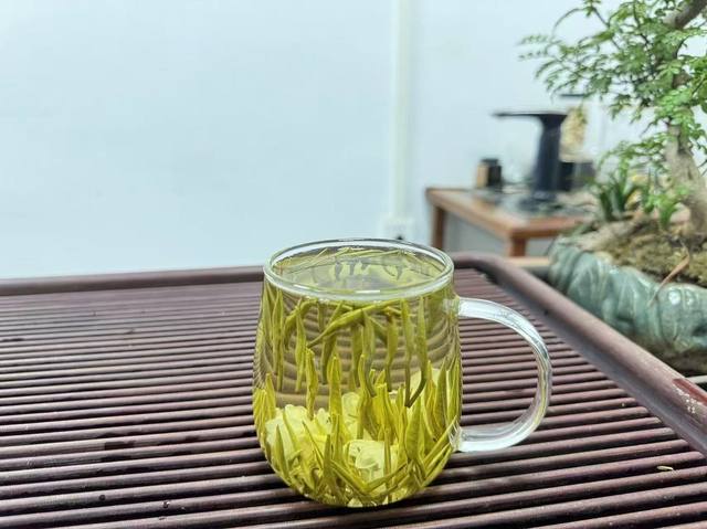 贡品茶王 细节